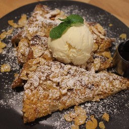 คอนเฟล็กเฟรนช์โทสต์ (ไม่มีไอศกรีม)