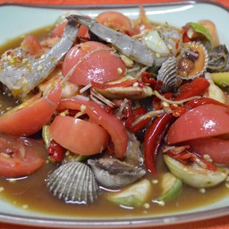 ตำเกาเหลาหอยแครงกุ้งสด