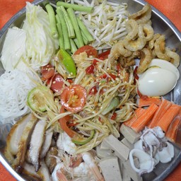 ส้มตำถาด