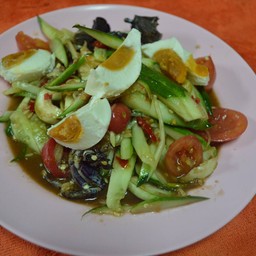 ส้มตำแตงไข่เค็ม
