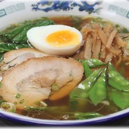 บะหมี่ซุปรสซอสญี่ปุ่นหมูอบ