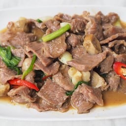 เนื้อหมักผัดน้ำมันหอย