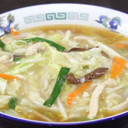 บะหมี่ซุปเห็ดหูหนูกะหล่ำปลีหมู