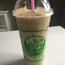 กาแฟเย็นนมสด