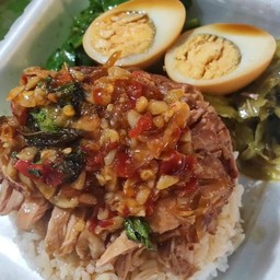 เจ๊ขวัญข้าวขาหมู