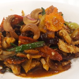 ไก่ผัดเม็ดมะม่วง