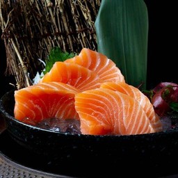 ปลาแซลมอนสด 5 ชิ้น