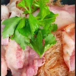 เสนอหน้ากุ้งอบวุ้นเส้น