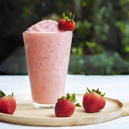 STRAWBERRY YOGURT