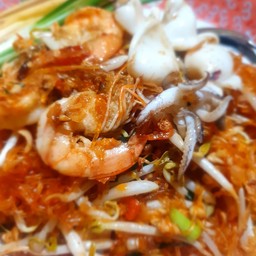 ผัดไทยทะเล