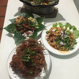 ร้านอาหารบ้านในสวน