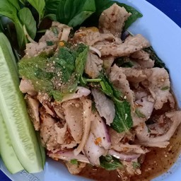 น้ำตกคอหมูย่าง