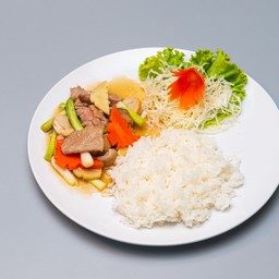 ข้าวเนื้อผัดน้ำมันหอย