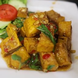 เต้าหู้ผัดกระเพรา