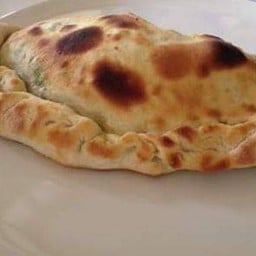 Calzone - spinach, cooked ham and mushroom