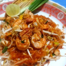 ผัดไทยกุ้งสด