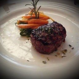 Beef fillet with rock salt and rosemary