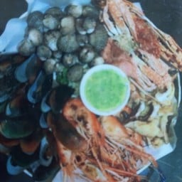 รวมมิตรทะเลเผา