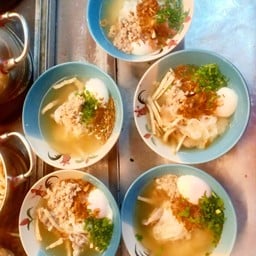 จินดาก๋วยจั๊บญวน ตลาดวงศกร สายไหม