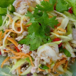 ยำก้านคะน้า