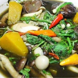 แกงเห็ดสมุนไพร
