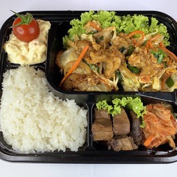 เซ็ตไส้วัวผัดไข่ 