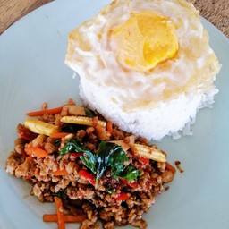 ก๋วยเตี๋ยวเรือรังสิตหลานโกฮับ (เจ๊ดาน้องรุ่งเรือง)