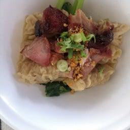บะหมี่ปราบเซียน&กระเพราถาด@ท่าข้าม ถนนท่าข้าม