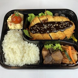 เซ็ตหมูทอดทงคัตสึราดซอสมิโซะ 