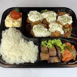 เซ็ตไก่ทอดกับซอสเปรี้ยวหวาน 