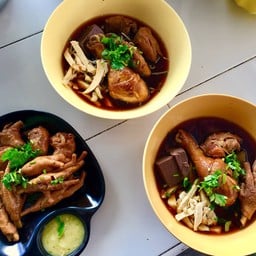 ก๋วยเตี๋ยวไก่ปากน้ำ คีรี