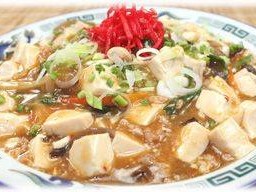 เต้าหู้ทรงเครื่องราดข้าว