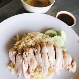 ร้านกันยา ข้าวมันไก่/ตามสั่ง