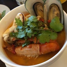 ไข่ตุ๋นต้มยำทะเล