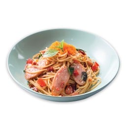 สปาเก็ตตี้ผัดพริกแห้งไส้กรอกไข่กุ้ง