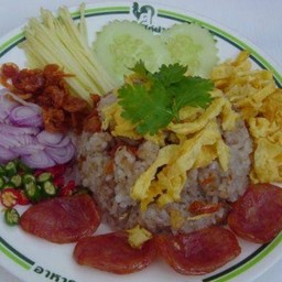 ข้าวคลุกกะปิ