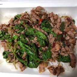 ข้าวผัดกระเพรา