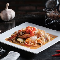 หมึกผัดไข่เค็ม