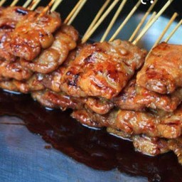 หมูปิ้งซอยศูนย์การค้า หมูปิ้งอร่อยปากน้ำ