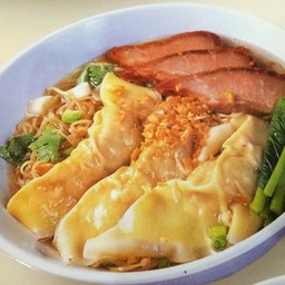 บะหมี่เกี๊ยวกุ้งหมูแดง