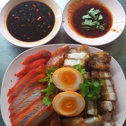 เจ๊อ้วน หมูแดง เมืองปทุม