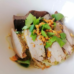 เส้นใหญ่เป็ดแห้ง