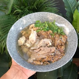 ข้าวต้มหมูสับใส่กระดูกอ่อน