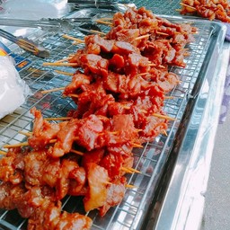 หมูทอดเหมือนกัน แต่หมูทอดไม่เหมือนใคร