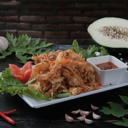 ส้มตำทะเลกรอบ