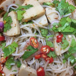 ยำขนมจีน หมูยอ