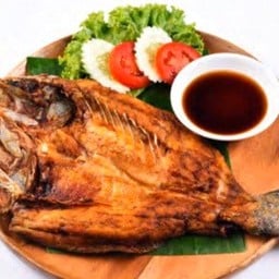 ปลากระพงทอดน้ำปลา.