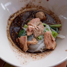 เล็กเนื้อ