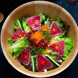 สลัดปลาทูน่า