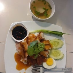 ร้านข้าวขาหมูมอเตอร์เวย์